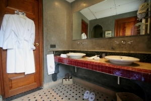 Bedaouia Suite Bathroom