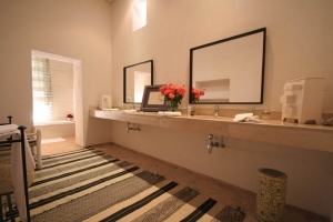Villa Suite 1 Bathroom